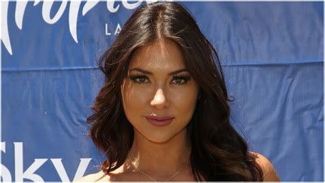 Arianny Celeste Rocks Instagram With Spicy Bikini Photos Outkic