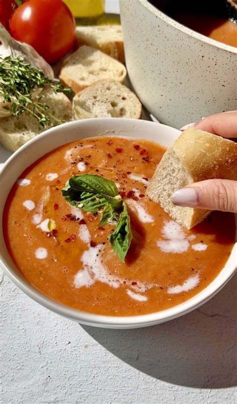 Roasted Garlic Tomato Soup Plantyou