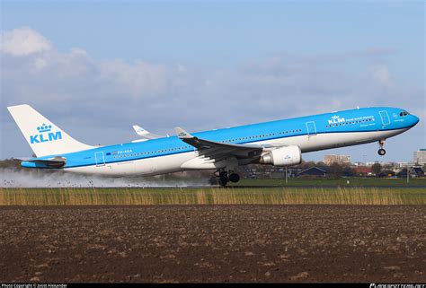 Ph Aka Klm Royal Dutch Airlines Airbus A Photo By Joost