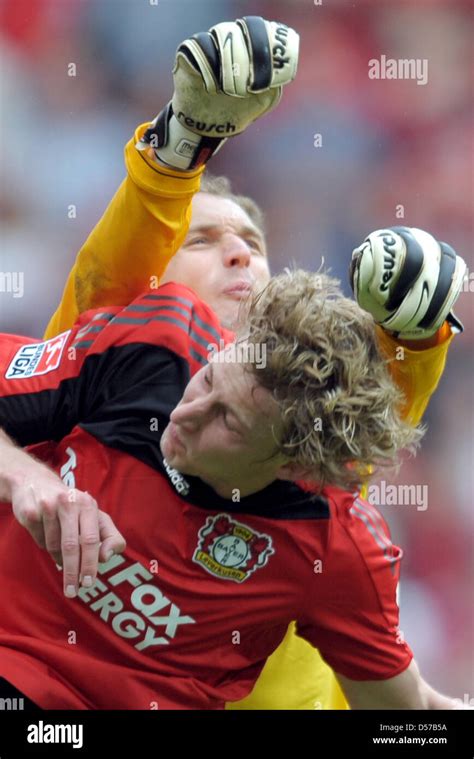 Leverkusen S Stefan Kiessling And Berlin S Goalkeeper Jaroslav Drobny