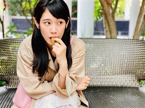 阿部純子さんのインスタグラム写真 阿部純子instagram 「おはようございます🌸  この前甥っ子たちと楽しくお散歩した時のです♪ 抹茶サンド、美味しかった☺️💕   コロナに