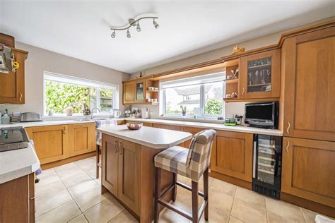 Laurel Cottages Siddington 3 Bed Semi Detached House For Sale £