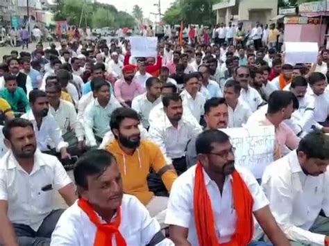 Sangli News Maratha Protest In Sangli Demand For Devendra Fadnavis