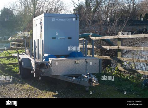 Datchet Berkshire Uk 7th January 2024 The Environment Agency Pump