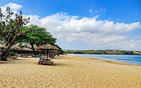 Jimbaran Beach, Indonesia - Beach Guide, Info, Photos - BeachAtlas