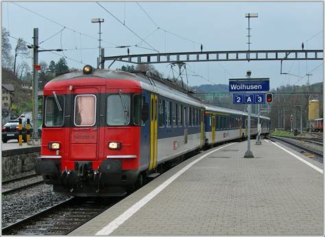 Der RBe 540 028 8 Erreicht Mit Einem Regionalzug Von Luzern Nach