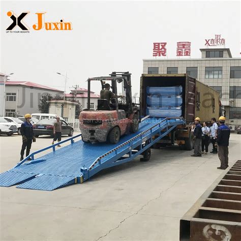 Hydraulic Mobile Container Mobile Yard Ramp Truck Loading Unloading