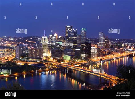 Pittsburgh Skyline At Night Stock Photo Alamy