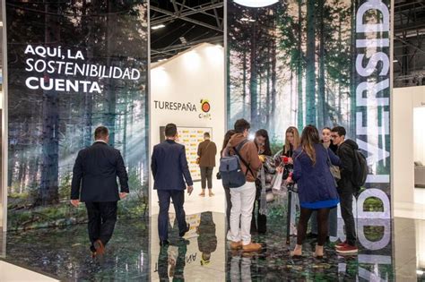 Fitur Cierra Con Excelentes Cifras De Asistencia Con M S De