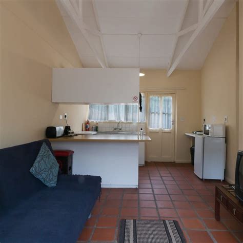 Inyathi Guest Lodge And Self Catering Chalets Knysna Quick List