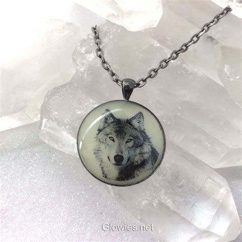 Glowies Glow Jewelry - Gray Wolf