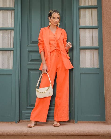 Vibrante E Ousado 🧡 Em 2024 Looks Looks Casuais Femininos Moda Laranja