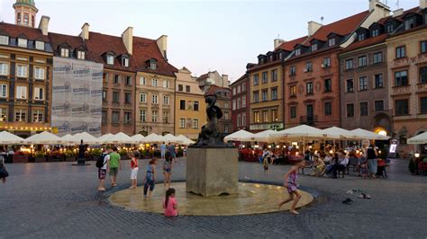 Historic Old Town Center Ogrod Saski Warsaw Visions Of Travel