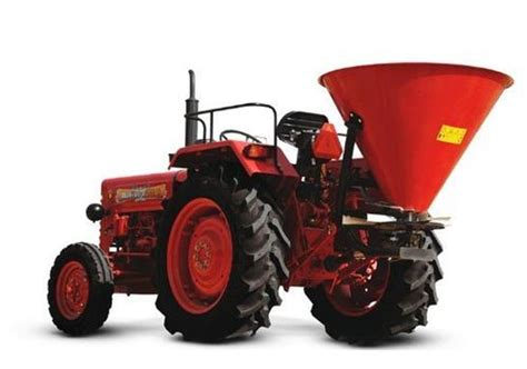 Made In India Heavy Duty Tractor Mounted Fertilizer Spreader 180 To 500 Ltr Capacity