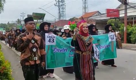 Penyuluh Agama Kendal Ikut Semarakkan Karnaval Hari Santri Nasional