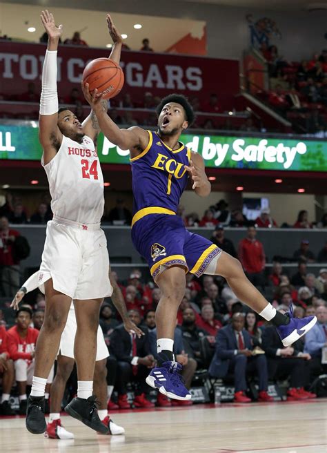 Men’s Basketball Gameday Ecu At Uconn