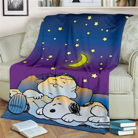 Snoopy And Charlie Brown And Peanuts Fleece Blanket Throw Blanket Beeteeshop