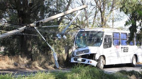 Cami N Choca Contra Poste Y Deja Sin Luz A Rinconada De Los Fresnos En