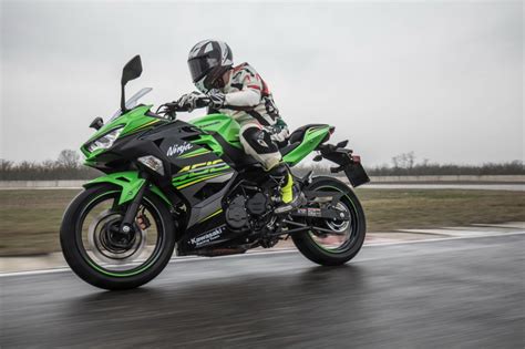 Kawasaki Ninja Velocit Massima