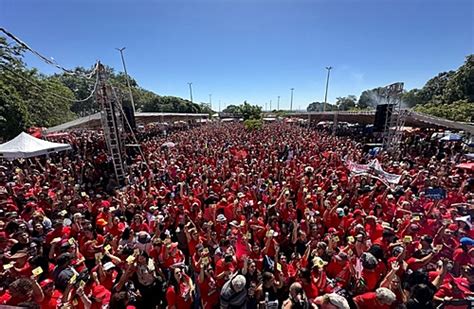 Em Assembleia Professores Votam Por Continuidade De Greve Pol Tica