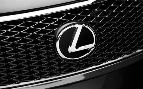 2013 Lexus LS 460 F Sport grille سعودي شفت