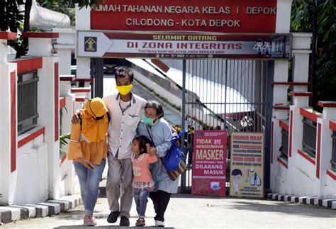 Pembebasan Bersyarat Narapidana Terkait Pencegahan Dan Penyebaran Virus