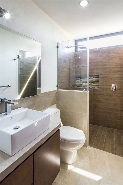 Baño pequeño con detalles de lujo Dekorasi rumah Kamar mandi Rumah