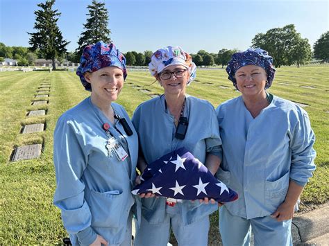 Volunteers prepare for Memorial Day Dayton National Cemetery ...