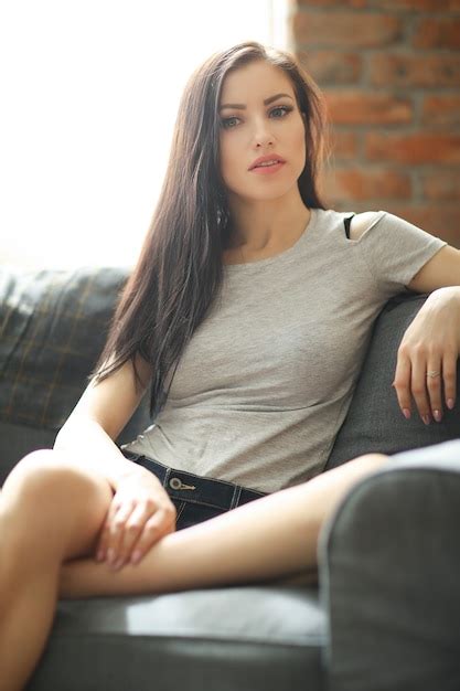 Sexy Brunette Woman Pictures