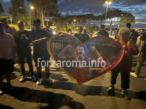 Esonero De Rossi LIVE Ufficiale Juric Continua La Protesta Dei Tifosi