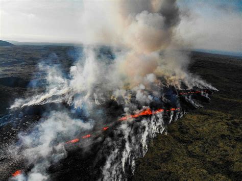 Volcano Erupts Near Icelandic Capital Borneo Bulletin Online