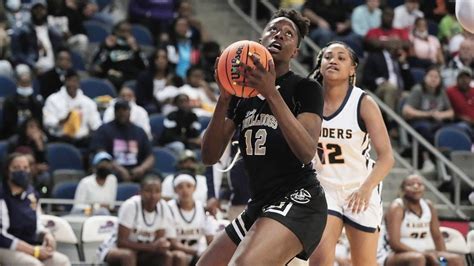 Joyce Edwards Named Usa Today Hssa Girls Rising Star Of The Year