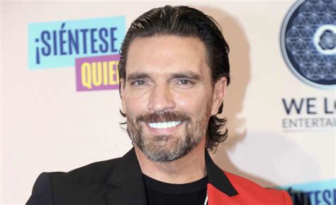 VIDEO Julián Gil no quiere boda pero tener más hijos sí