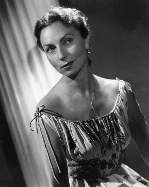 9 Hot Sexy Agnes Moorehead Bikini Pics