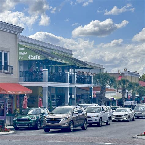 Mount Dora Buzz - It's a sad farewell for one of downtown Mount Dora's