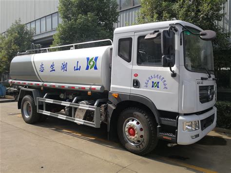 东风d9 洒水车，14方洒水车