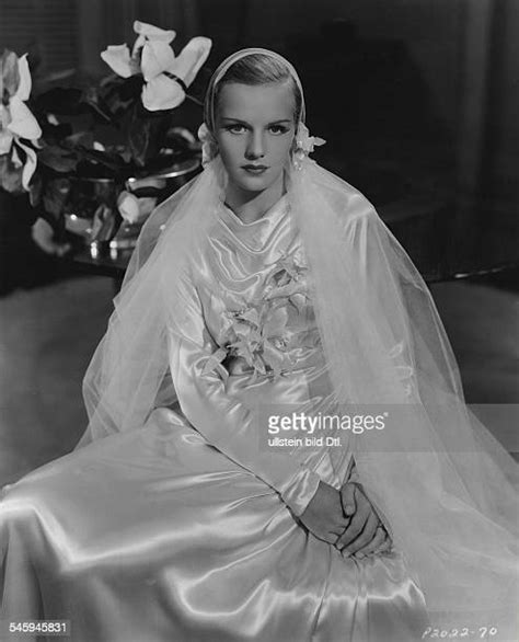 Actress Frances Farmer Photos And Premium High Res Pictures Getty Images