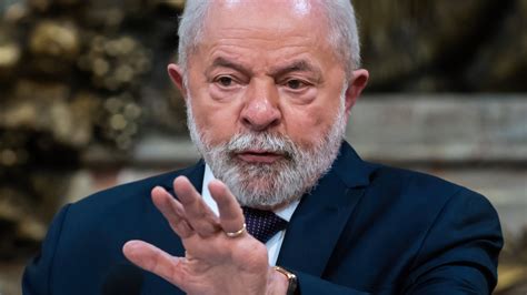 Lula Relata Dor Na Cabe A Do F Mur E Diz Estar Tomando Inje O Todo Dia