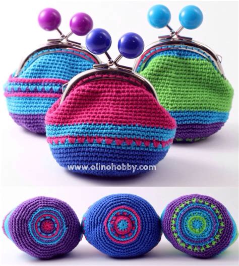 Crocheted Coin Purses With Colorful Beads On Them