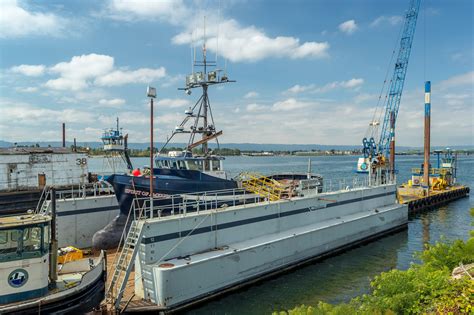 Spirit Of America Undocking Jt Marine Inc Marine Services Shipyard