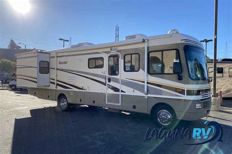 Fleetwood Bounder W Laguna Rv