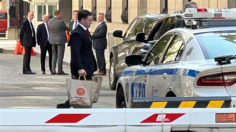 Staff Delivers At Least 6 ‘yuge Bags Of Mcdonalds To Trump Trial In