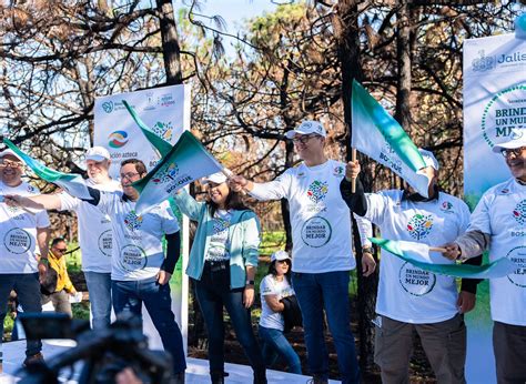 Heineken M Xico Participan Cerca De Voluntarios En La Jornada De