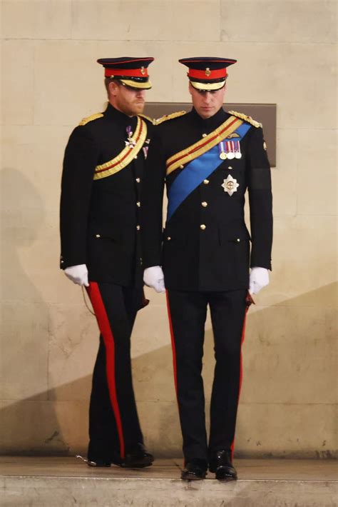 Prince Harry Wears Military Uniform at Vigil For the Queen | PS Celebrity