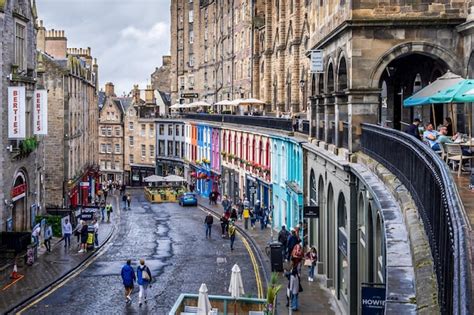 Premium Photo Victoria Street Edinburgh