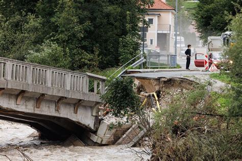 Unwetter In Slowenien Und Sterreich Auf Den Regen Folgt Der Schlamm