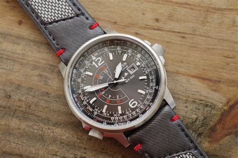 Review: Citizen Promaster Eco-Drive Nighthawk – Takeoff Junkie