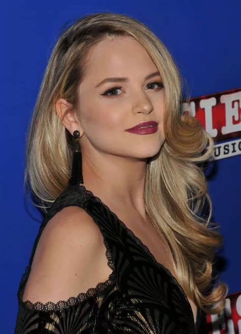 The Hottest Photos Of Stephanie Styles - 12thBlog