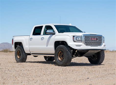 Featured GMC Denali Build Using Our Dirt King Long Travel Kit To