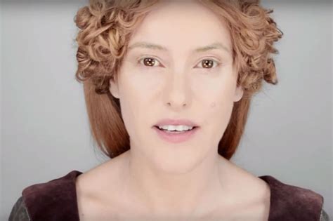 VIDÉO Cinq millénaires de tendance maquillage en sept minutes